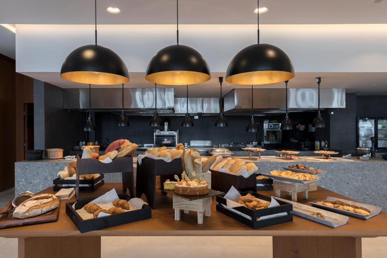 D' Andrea Lagoon All Suites - Adults Only مارماري المظهر الخارجي الصورة The buffet at the lounge