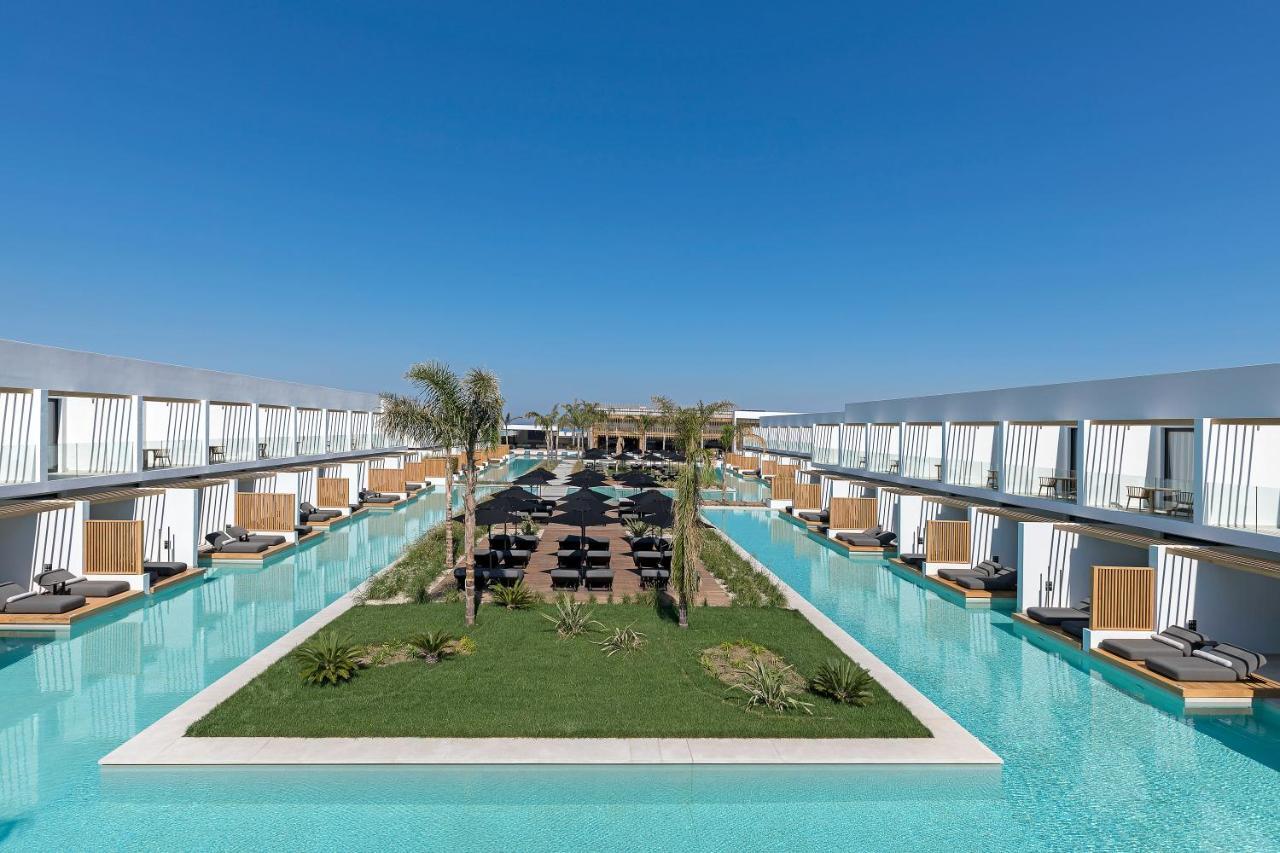 D' Andrea Lagoon All Suites - Adults Only مارماري المظهر الخارجي الصورة The hotel's swimming pool